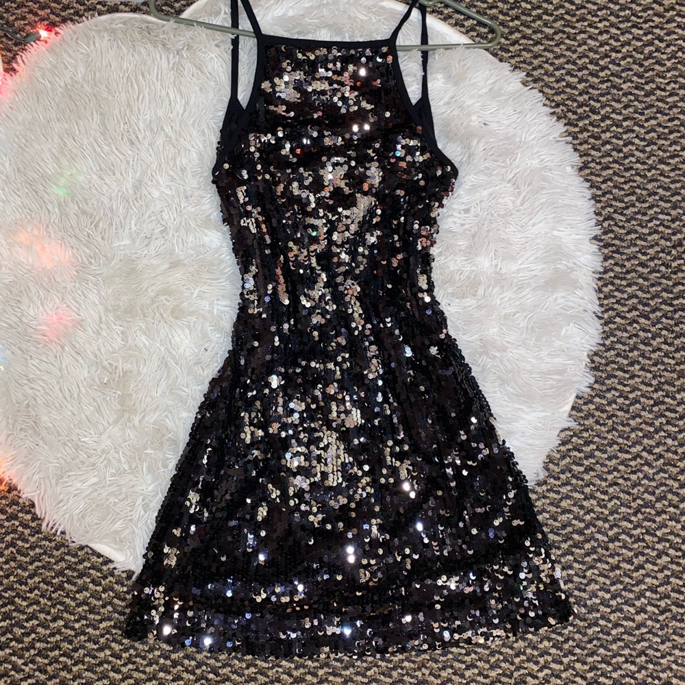 Short Cut Party Dress